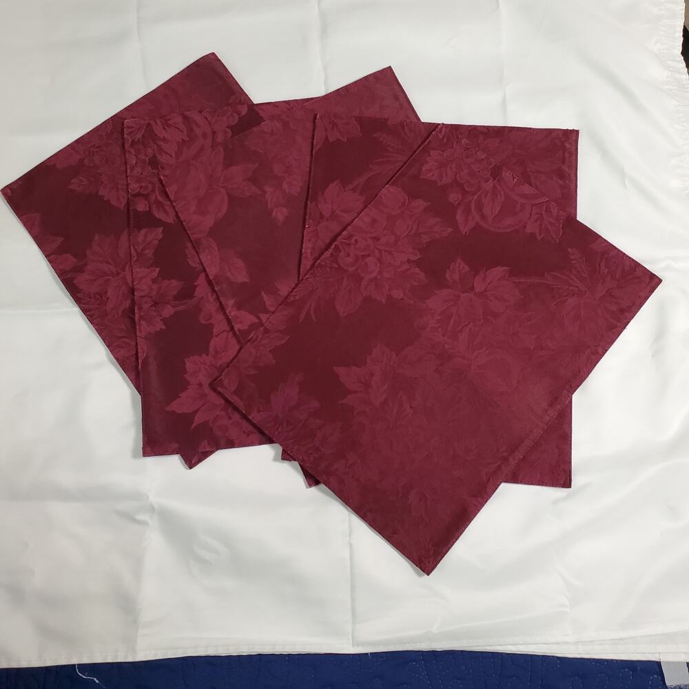 Jacquard Placemats Set of 5 Purple Wine Damask Table Linen Grapes Fruit Floral